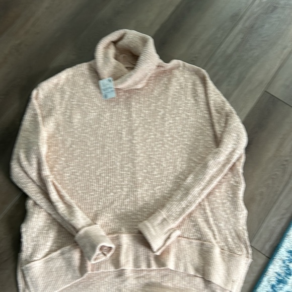 NWT free people sweater - Picture 3 of 3